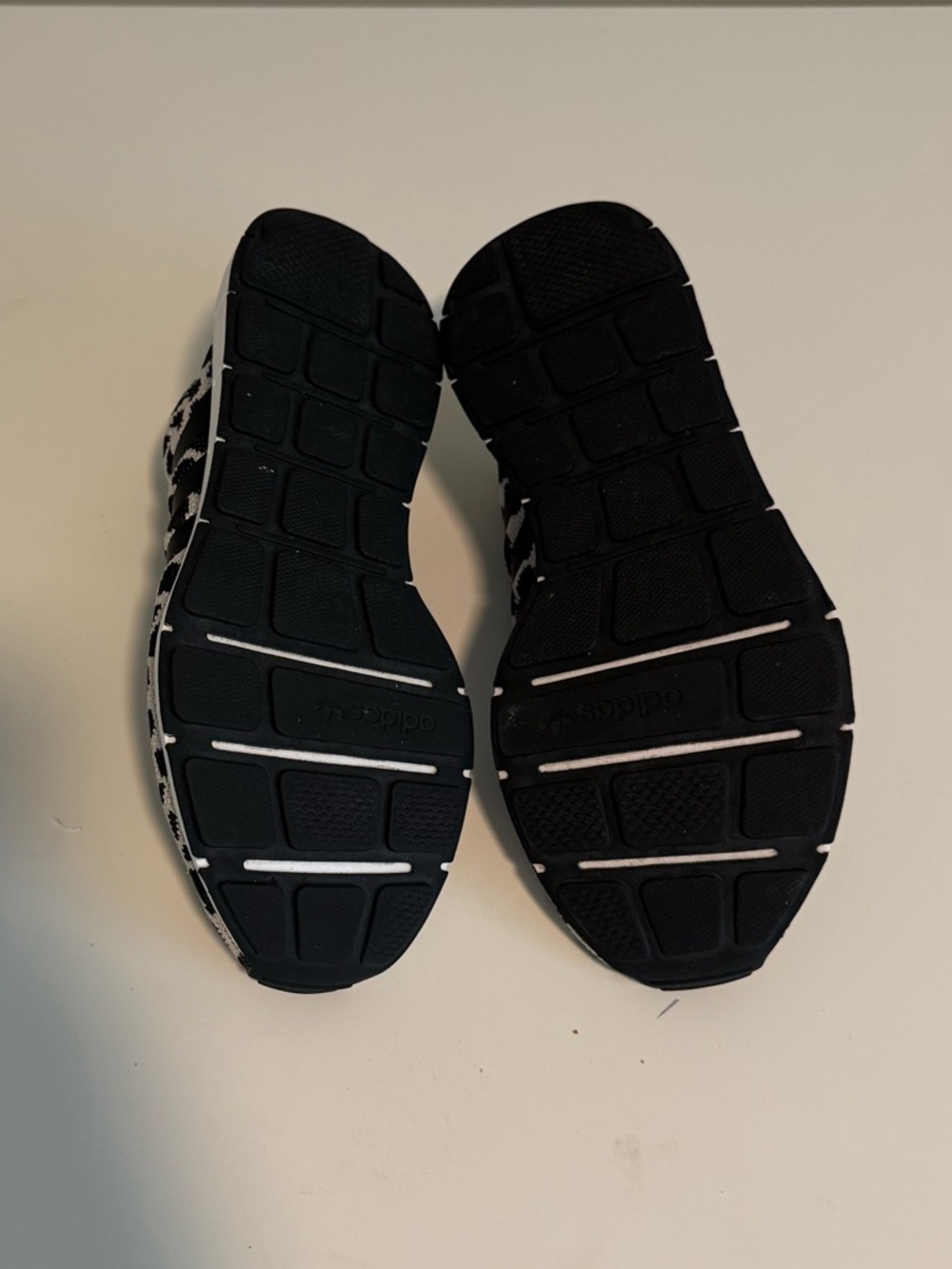 Black and White Adidas sneakers - Picture 6 of 7